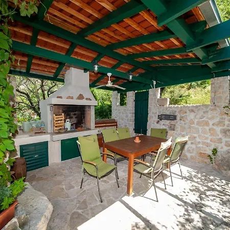 Luxury Getaway Makarska