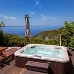 Luxury Getaway בית נופש
