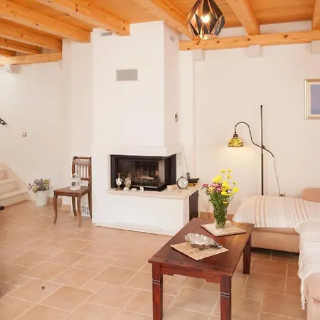 Luxury Getaway マカルスカ